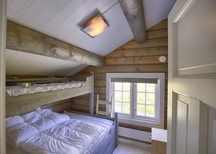 New Timber With Stunning Views And Comfort